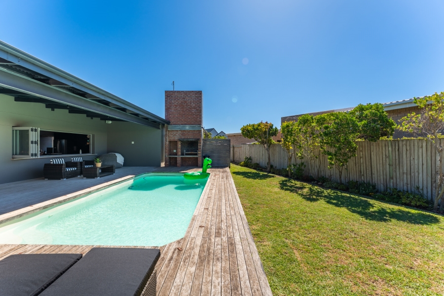 4 Bedroom Property for Sale in Cape St Francis Eastern Cape